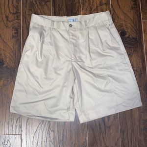 Men’s IZOD golf shorts 34